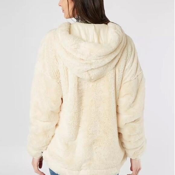 Free People Movement Beige Off the Record Faux Fur Hoodie Sz S - Picture 11 of 13